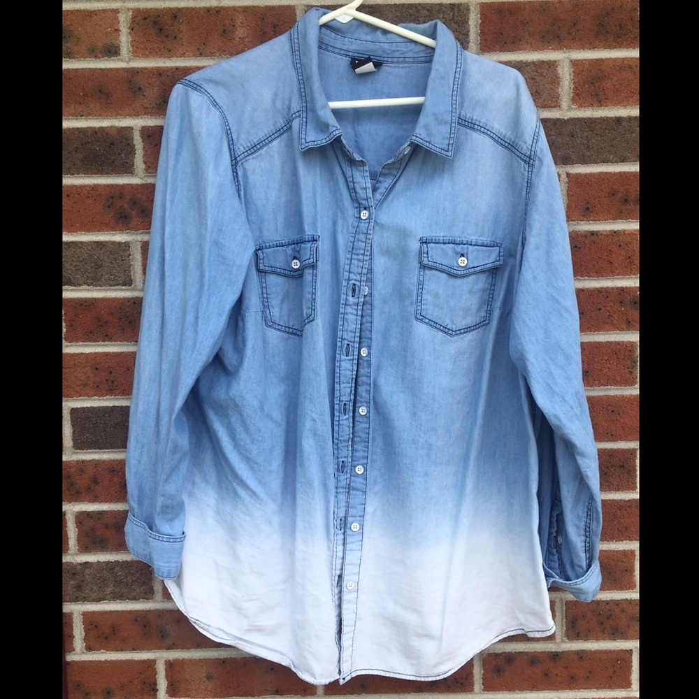 Dip dye torrid shirt